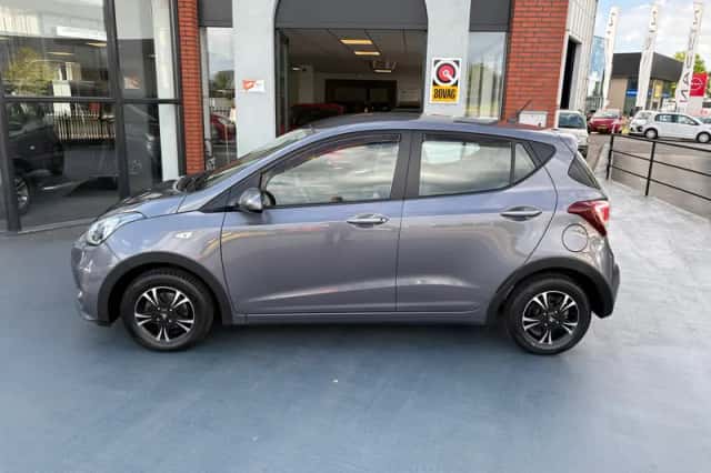 Hyundai i10 (2019) thumbnail 2