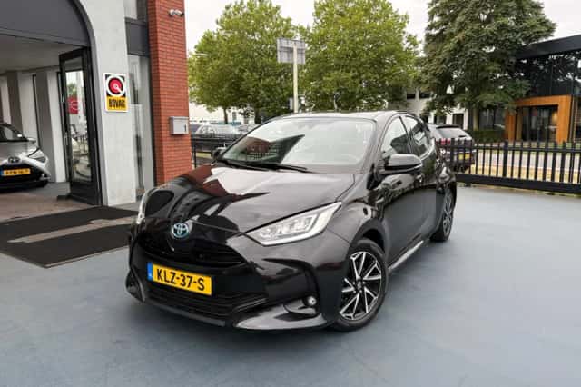 Toyota Yaris (2021) thumbnail 1