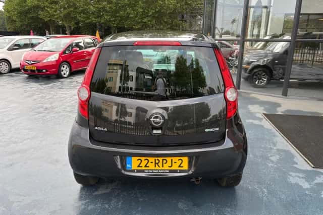 Opel Agila (2011) thumbnail 4