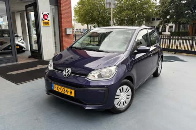 Volkswagen Up! (2017) thumbnail 1