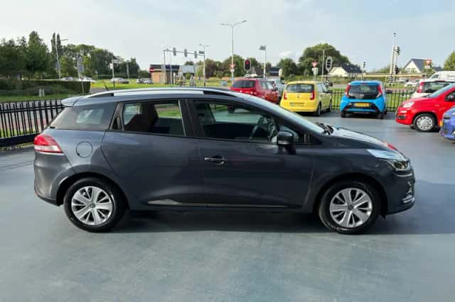 Renault Clio (2017) thumbnail 6