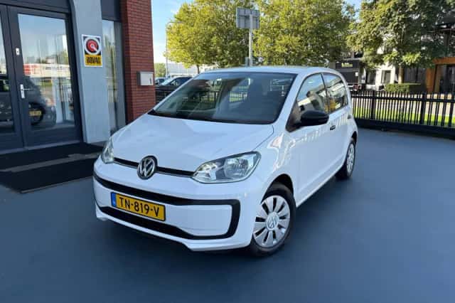 Volkswagen Up! (2018) thumbnail 1