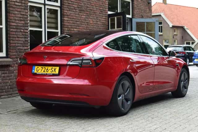 Tesla Model 3 (2019) thumbnail 5