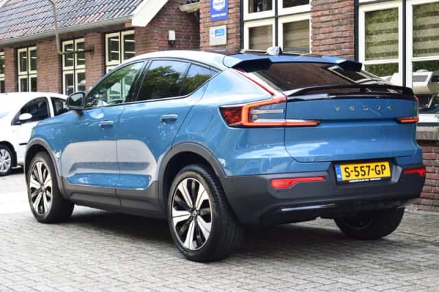 Volvo C40 (2023) thumbnail 4