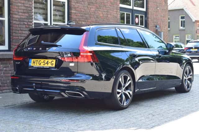 Volvo V60 (2021) thumbnail 5