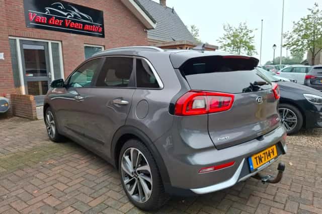 Kia Niro (2018) thumbnail 3