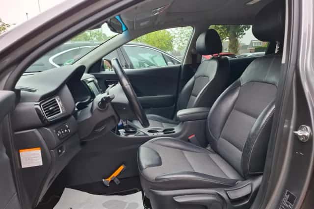 Kia Niro (2018) thumbnail 4