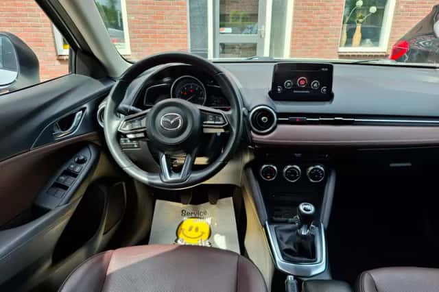 Mazda CX-3 (2017) thumbnail 2