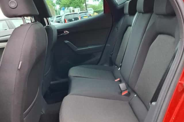 SEAT Arona (2018) thumbnail 5