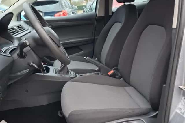 SEAT Ibiza (2018) thumbnail 4