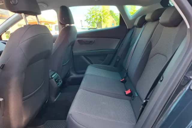 SEAT Leon (2018) thumbnail 5