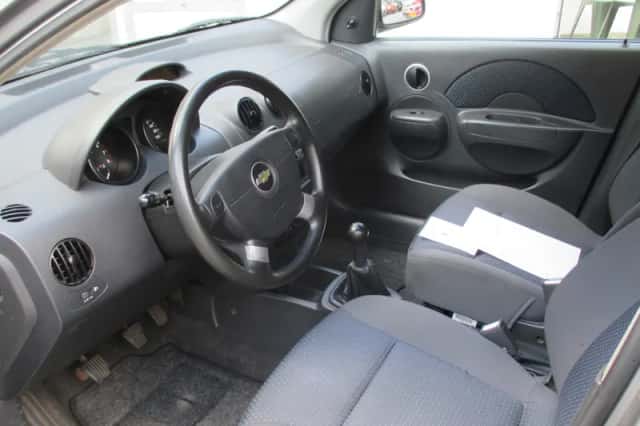 Chevrolet Kalos (2008) thumbnail 2