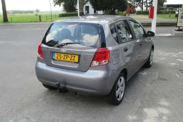 Chevrolet Kalos (2008) thumbnail 3