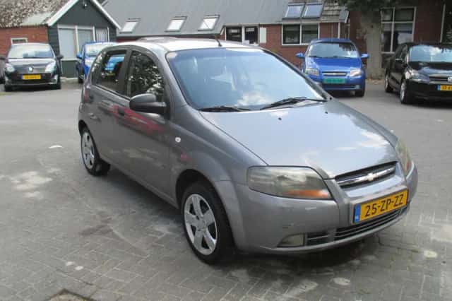 Chevrolet Kalos (2008) thumbnail 4
