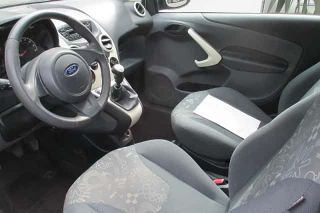 Ford Ka (2011) thumbnail 2