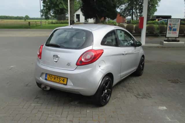 Ford Ka (2011) thumbnail 3