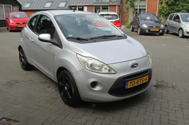 Ford Ka (2011) thumbnail 4