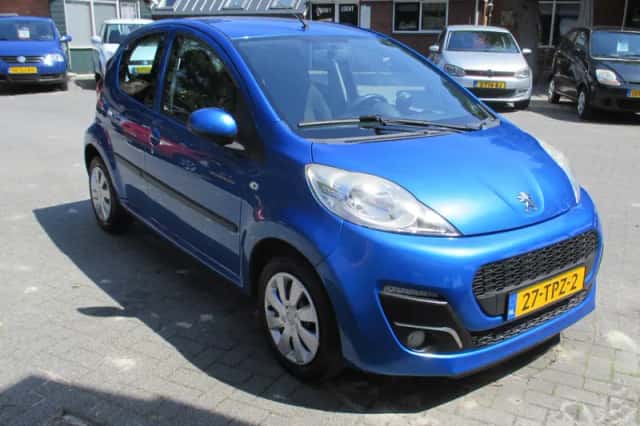 Peugeot 107 (2012) thumbnail 4