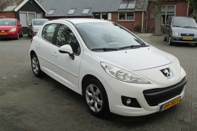 Peugeot 207 (2012) thumbnail 4