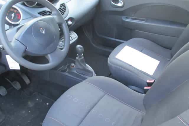 Renault Twingo (2008) thumbnail 2