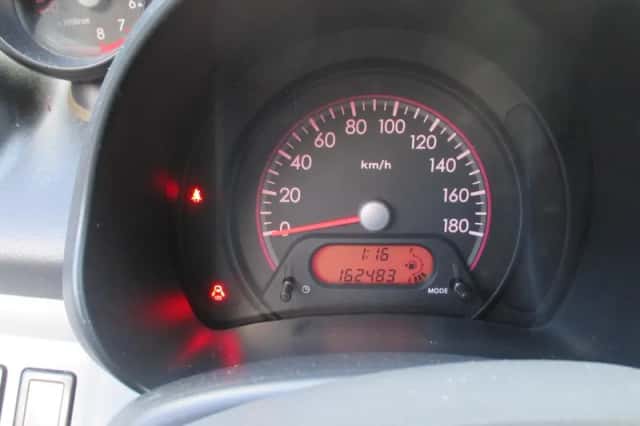 Suzuki Alto (2011) thumbnail 5