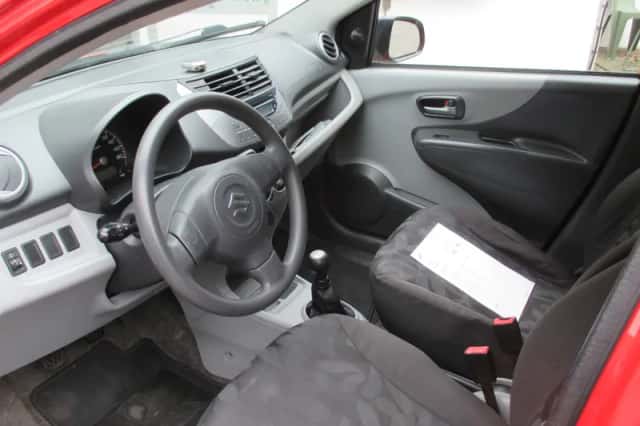 Suzuki Alto (2010) thumbnail 2