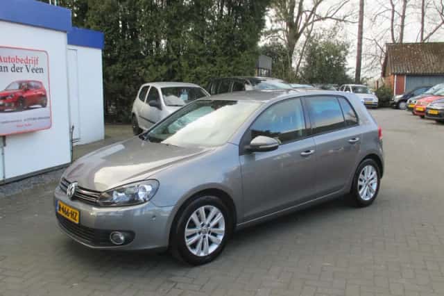 Volkswagen Golf (2011) thumbnail 1