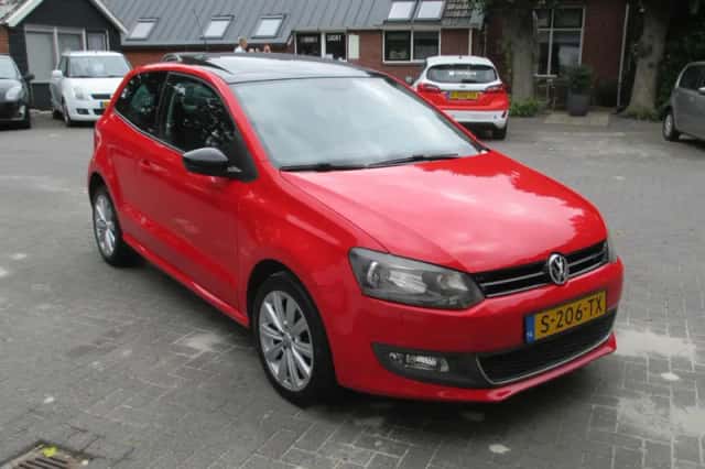 Volkswagen Polo (2011) thumbnail 4