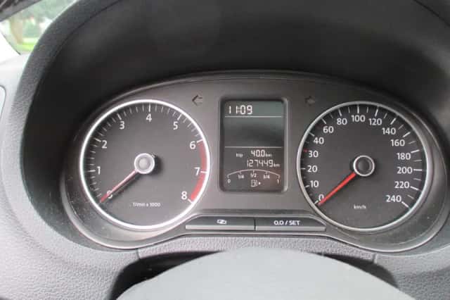 Volkswagen Polo (2011) thumbnail 5