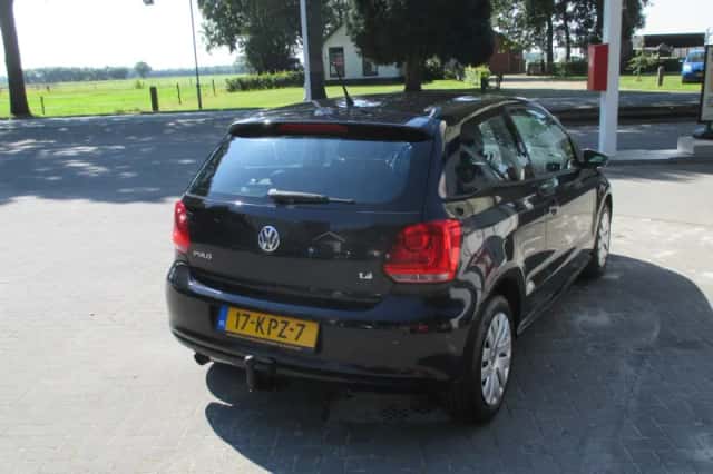 Volkswagen Polo (2010) thumbnail 3