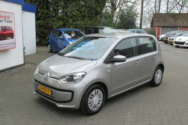 Volkswagen Up! (2016) thumbnail 1