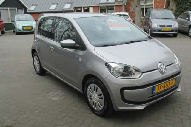 Volkswagen Up! (2016) thumbnail 4