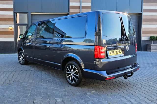 Volkswagen Transporter (2019) thumbnail 4
