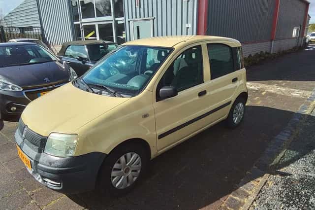 Fiat Panda (2008) thumbnail 3