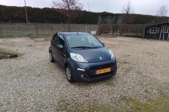 Peugeot 107 (2012) thumbnail 6
