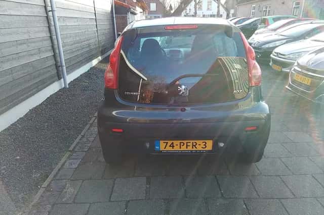 Peugeot 107 (2011) thumbnail 6