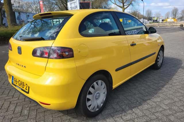 SEAT Ibiza (2008) thumbnail 5