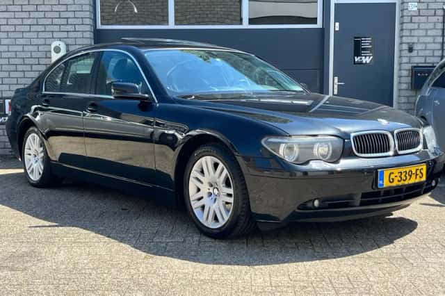 BMW 7-Serie (2004) thumbnail 2
