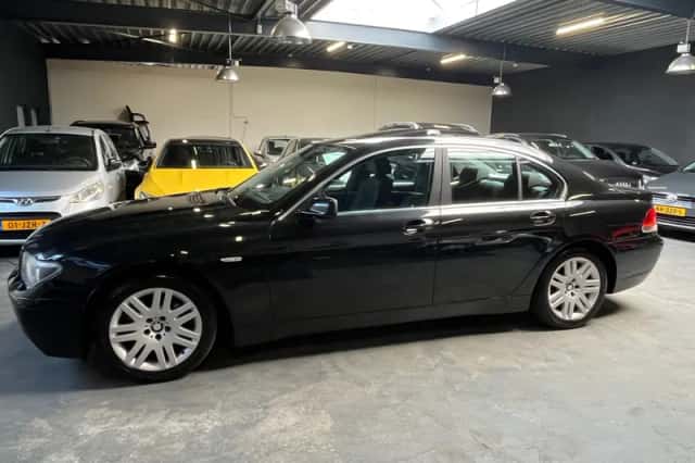 BMW 7-Serie (2004) thumbnail 4