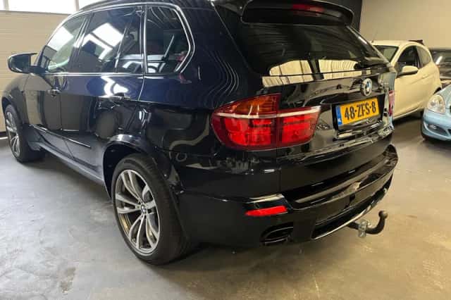 BMW X5 (2012) thumbnail 4