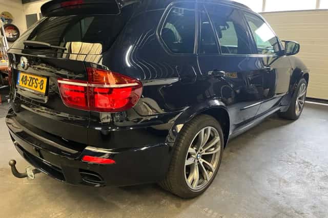 BMW X5 (2012) thumbnail 6