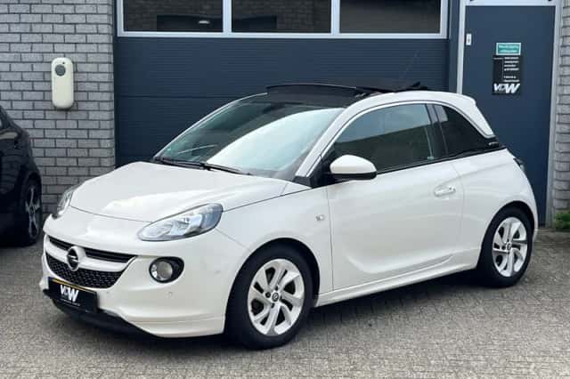 Opel Adam (2017) thumbnail 1