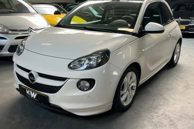 Opel Adam (2017) thumbnail 4