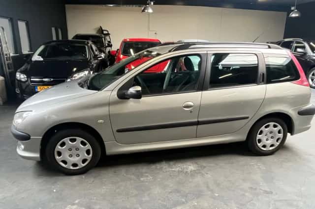 Peugeot 206 (2006) thumbnail 4