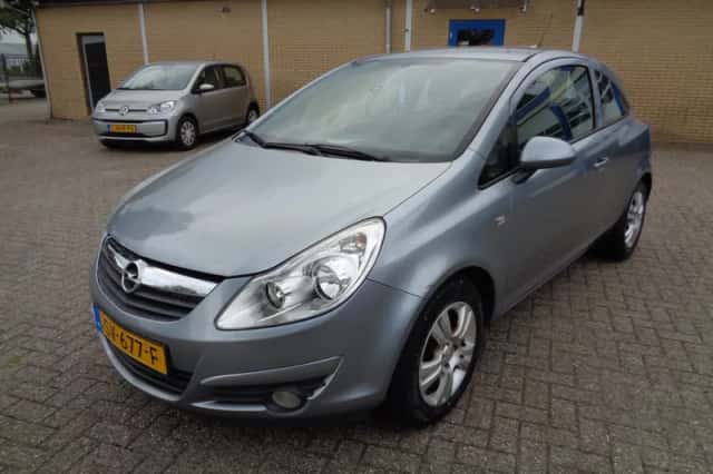 Opel Corsa (2008) thumbnail 1