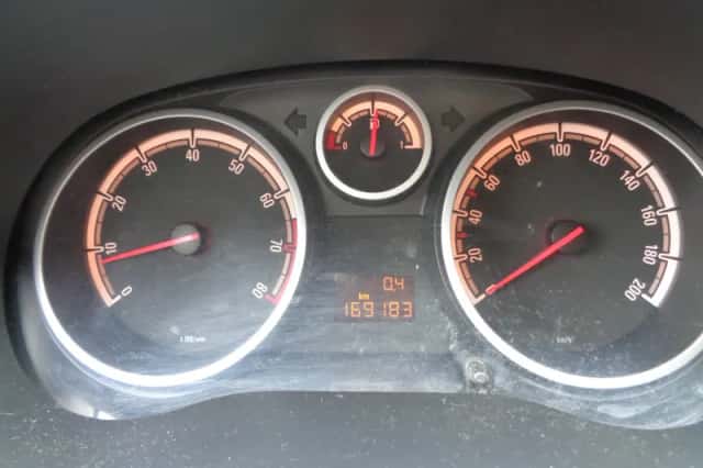 Opel Corsa (2008) thumbnail 6