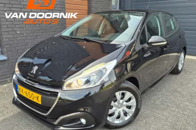 Peugeot 208 (2016) thumbnail 1