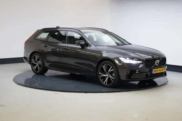 Volvo V90 (2022) thumbnail 1