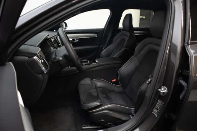 Volvo V90 (2022) thumbnail 4