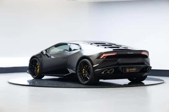 Lamborghini Huracán (2015) thumbnail 2